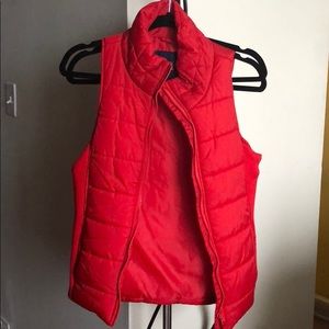 American Eagle Red puff vest